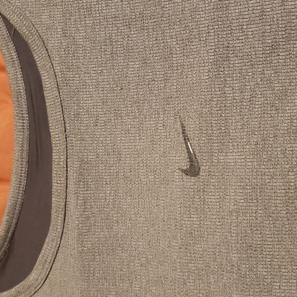 Womans sports bra - Picture 5 of 6